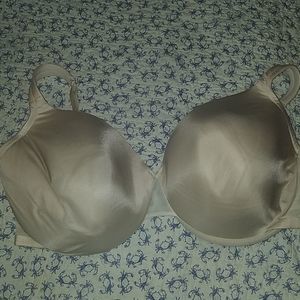 𝅺SMOOTH lightly lined full coverage bra cacique